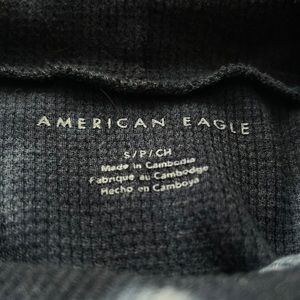 American eagle top size small